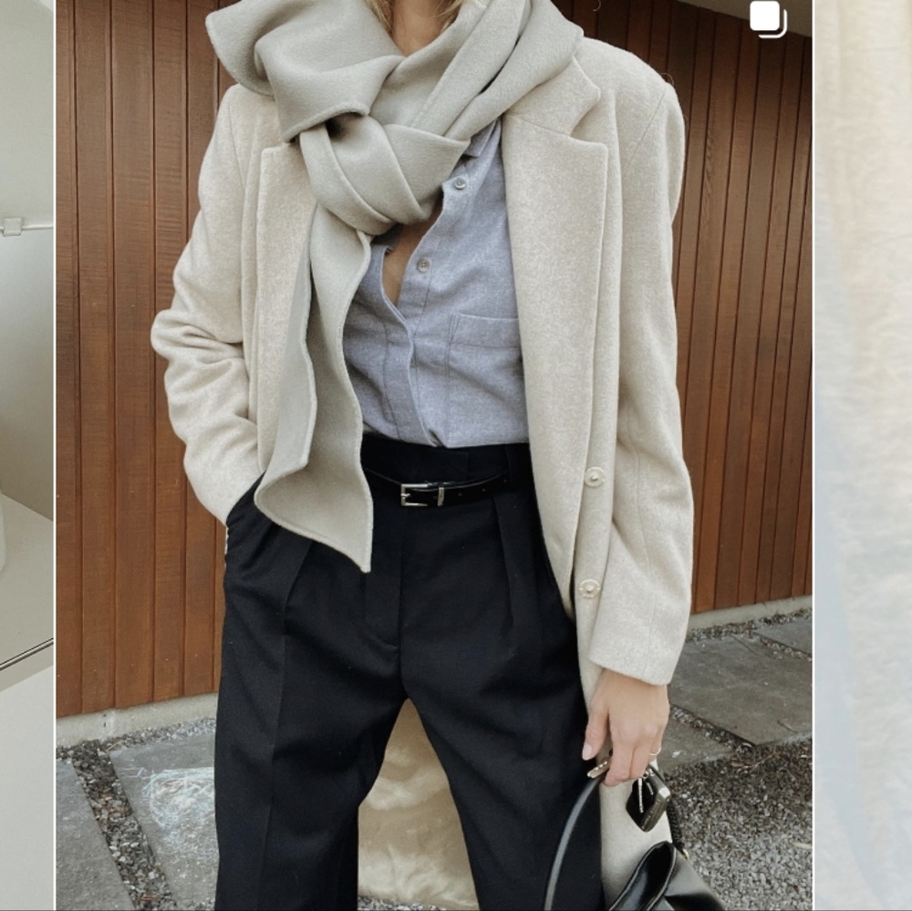 Toteme Long Double Eggnog Scarf EUC